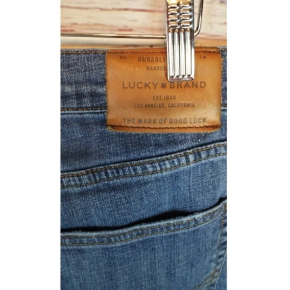 Lucky Brand 221 Straight Leg Jeans Men's Size 34/30‎ Blue Medium Wash